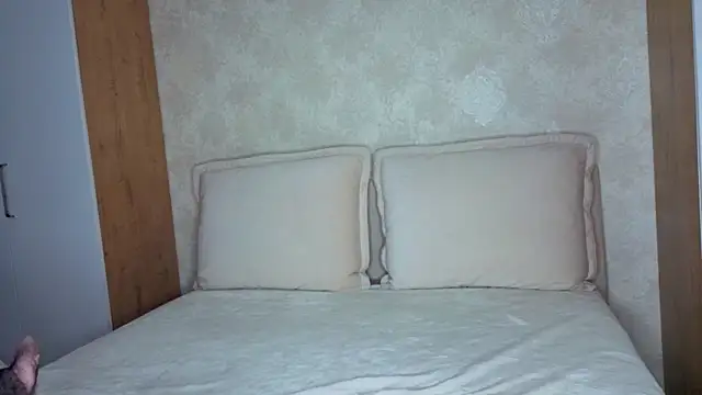 Snapshot of MissNatali_ chatting on 11/15/25, 12:30 MissNatali online show from 11/15/25, 12:30