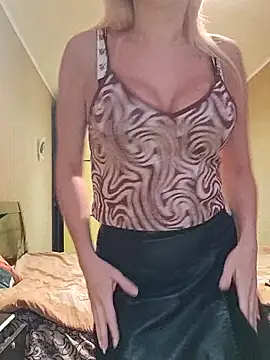 SelinaLovqx online show from 12/20/25, 11:39