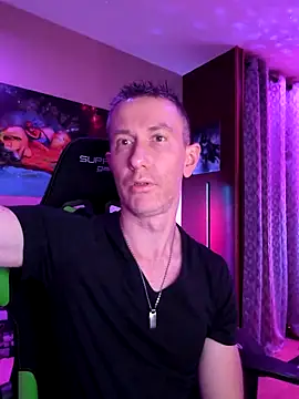 Gamerinleather online show from 10/27/25, 07:07
