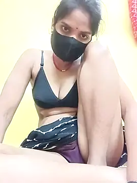 Snapshot of Shreya-750 chatting on 11/24/25, 03:34 Shreya-750 online show from 11/24/25, 03:34