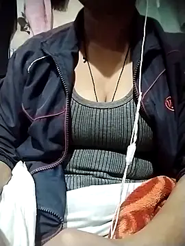 Ezabelljohn online show from 12/21/25, 10:44