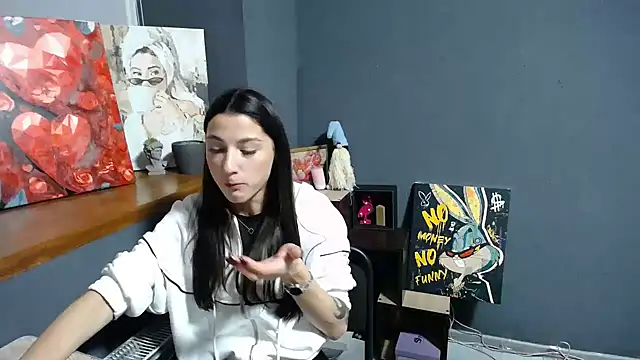 Snapshot of a_alessia chatting on 10/23/25, 01:10 a alessia online show from 10/23/25, 01:10