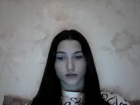 Snapshot of a_alessia chatting on 11/09/25, 07:56 a alessia online show from 11/09/25, 07:56