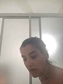 DESIRIE0609 online show from 10/28/25, 12:30