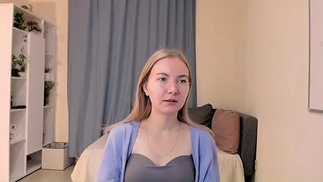 CathyHeximer online show from 12/04/25, 07:28