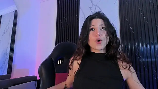 LolaMustaine  online show from 11/07/25, 09:37