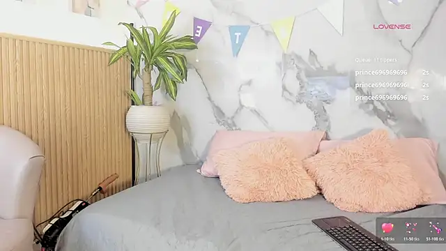 Fyre divine online show from 04/08/26, 10:26