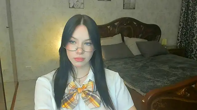 FloraCherry online show from 11/13/25, 11:42