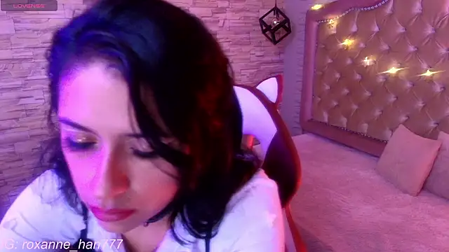 Roxanne Han online show from 03/15/26, 12:00