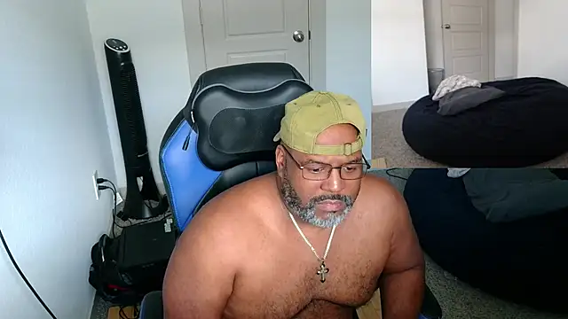 SplendaDaddy50 online show from 10/24/25, 05:20