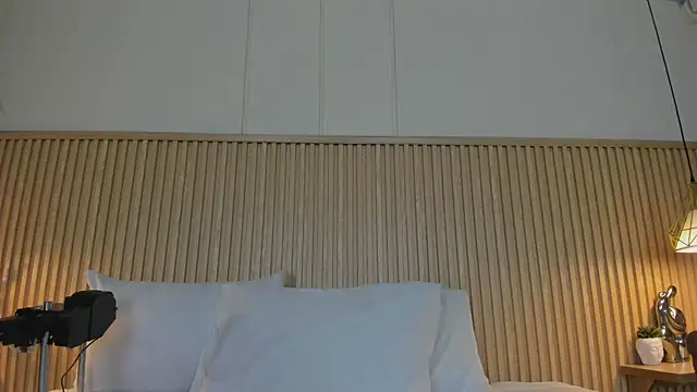 Snapshot of NahimiThompson chatting on 07/04/26, 07:53 NahimiThompson online show from 07/04/26, 07:53
