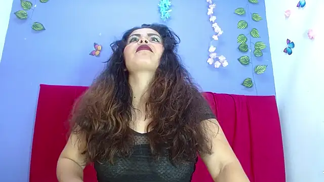 amara leoncm online show from 11/03/25, 11:15