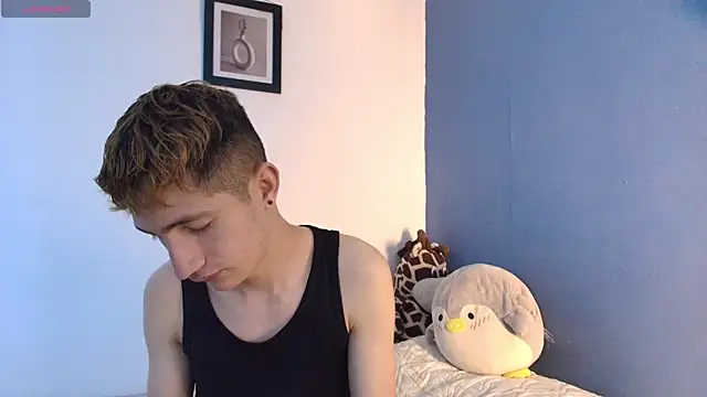 Snapshot of Erick_Taylor3 chatting on 06/18/26, 07:51 Erick Taylor3 online show from 06/18/26, 07:51
