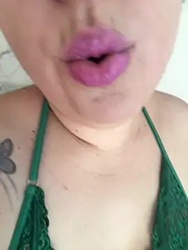 Rheetnena1 online show from 04/12/26, 04:12