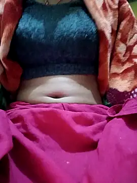 Snapshot of janvi_sharma87 chatting on 11/23/25, 07:02 janvi sharma87 online show from 11/23/25, 07:02