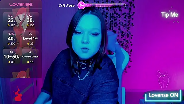 Snapshot of Lovly_Vixen chatting on 10/31/25, 05:25 Lovly Vixen online show from 10/31/25, 05:25