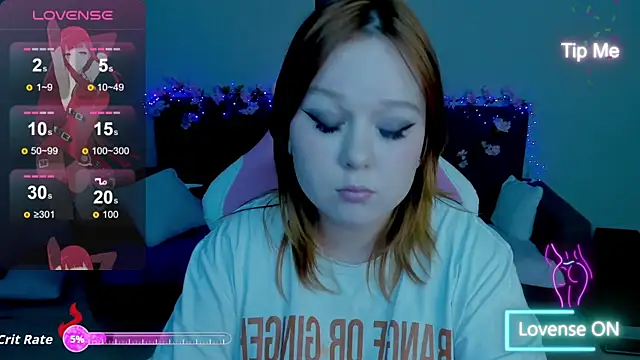 Snapshot of Lovly_Vixen chatting on 11/10/25, 05:45 Lovly Vixen online show from 11/10/25, 05:45