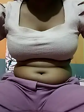 CUTIE BOLD GIRL online show from 05/02/26, 11:48