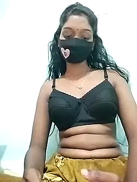 Snapshot of Tushi-10 chatting on 11/28/25, 10:07 Tushi-10 online show from 11/28/25, 10:07