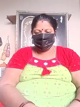 Snapshot of sreemamitha9 chatting on 11/25/25, 12:05 sreemamitha9 online show from 11/25/25, 12:05