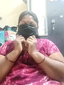 sreemamitha9 online show from 02/17/26, 11:33