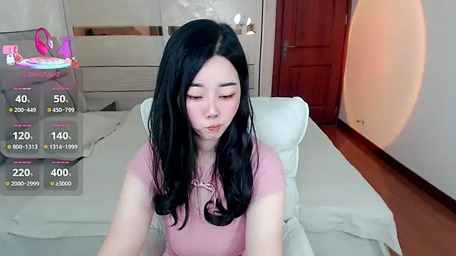 Xiaodie-baby online show from 11/06/25, 03:18