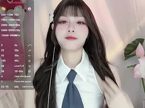 Snapshot of -zhuzhu-999- chatting on 10/25/25, 05:19 -zhuzhu-999- online show from 10/25/25, 05:19