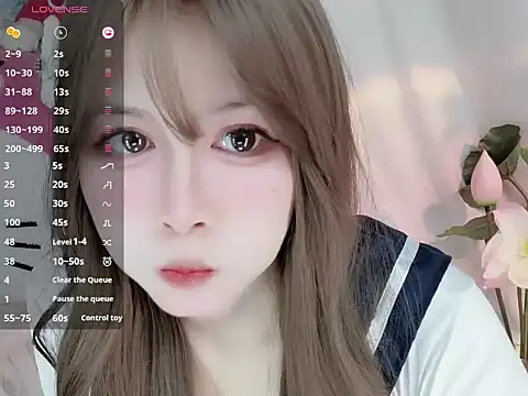 Snapshot of -zhuzhu-999- chatting on 10/27/25, 06:23 -zhuzhu-999- online show from 10/27/25, 06:23