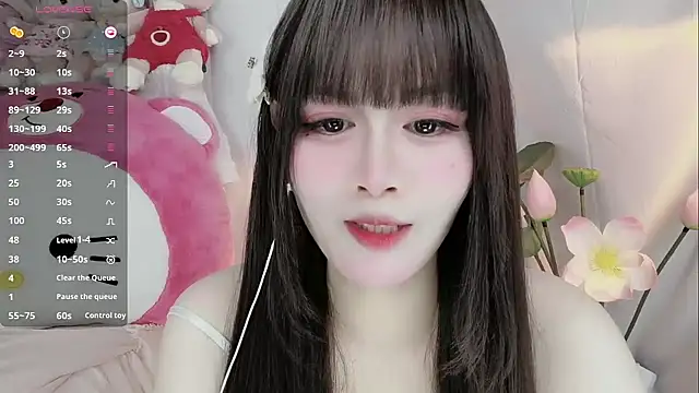 Snapshot of -zhuzhu-999- chatting on 10/31/25, 05:03 -zhuzhu-999- online show from 10/31/25, 05:03