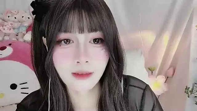 Snapshot of -zhuzhu-999- chatting on 11/08/25, 08:40 -zhuzhu-999- online show from 11/08/25, 08:40