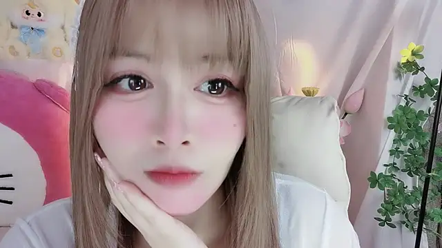 Snapshot of -zhuzhu-999- chatting on 11/22/25, 05:12 -zhuzhu-999- online show from 11/22/25, 05:12