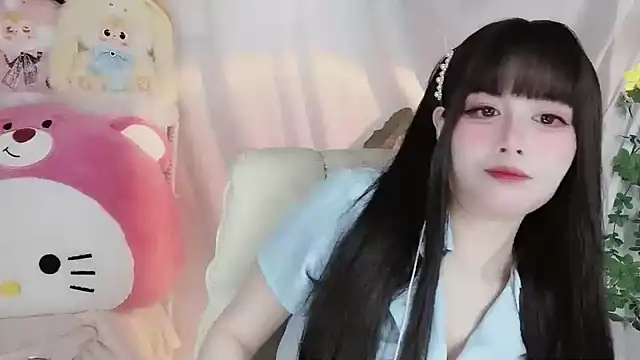 Snapshot of -zhuzhu-999- chatting on 11/26/25, 06:31 -zhuzhu-999- online show from 11/26/25, 06:31