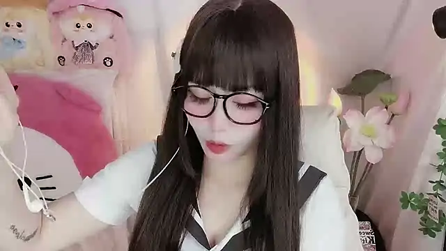 Snapshot of -zhuzhu-999- chatting on 12/16/25, 01:27 -zhuzhu-999- online show from 12/16/25, 01:27