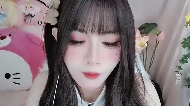 Snapshot of -zhuzhu-999- chatting on 02/03/26, 05:18 -zhuzhu-999- online show from 02/03/26, 05:18