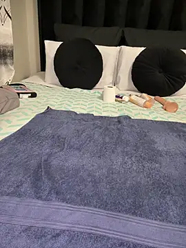 Nicole bash online show from 04/01/26, 07:31