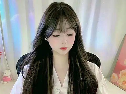 Snapshot of Clover_zizi chatting on 12/17/25, 07:25 Clover zizi online show from 12/17/25, 07:25