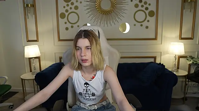 Lila Anderson online show from 12/02/25, 11:26