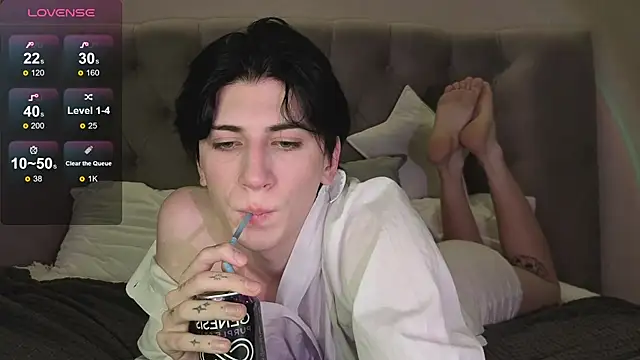 Oliver star boy  online show from 02/20/26, 05:35