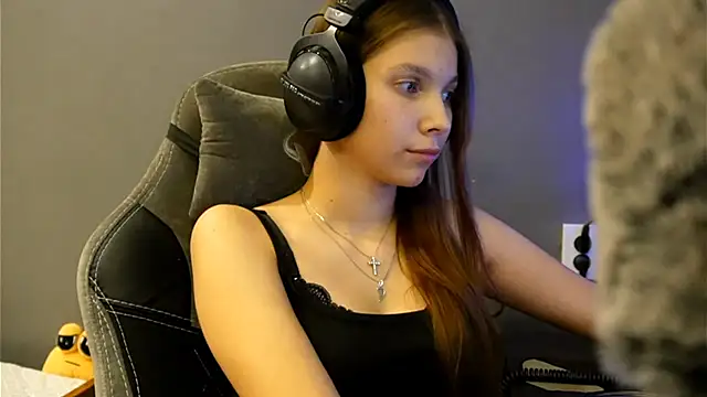 Softixq online show from 12/13/25, 07:53