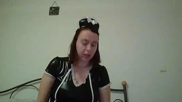 Latexaddictx  online show from 11/22/25, 08:08