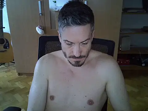 delayclose   online show from 04/10/26, 04:01