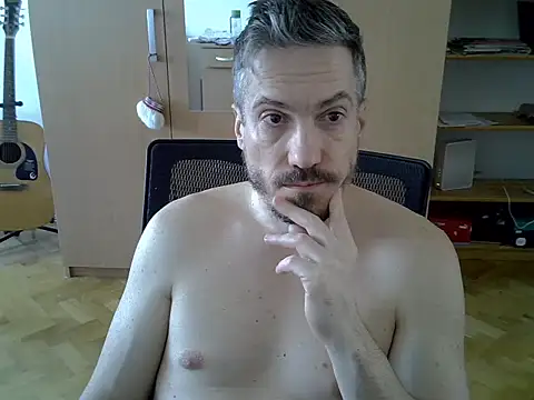 delayclose   online show from 04/19/26, 12:15