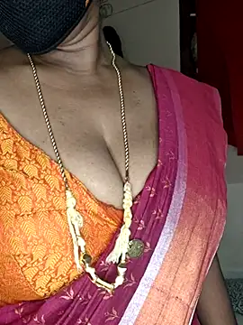 Snapshot of sivashree chatting on 06/28/26, 02:56 sivashree online show from 06/28/26, 02:56