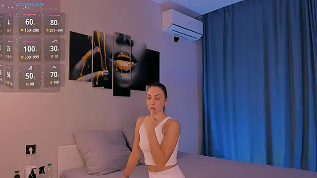 Snapshot of Kandeess chatting on 11/26/25, 01:45 Kandeess online show from 11/26/25, 01:45