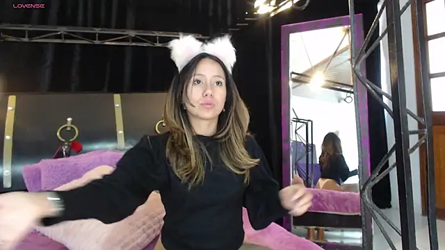 LunaaMorena online show from 11/29/25, 01:36