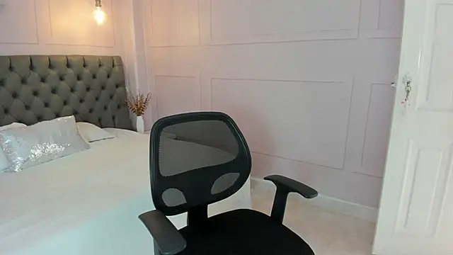 tall hotgirl online show from 11/14/25, 06:17