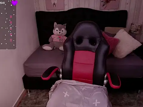  Rachel Jones  online show from 02/18/26, 09:55