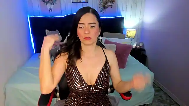 Snapshot of _Rachel_Jones_ chatting on 07/19/26, 12:03 Rachel Jones online show from 07/19/26, 12:03