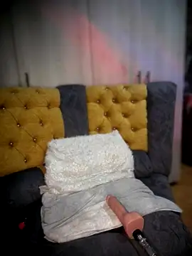 soymiia 333 online show from 10/31/25, 11:28