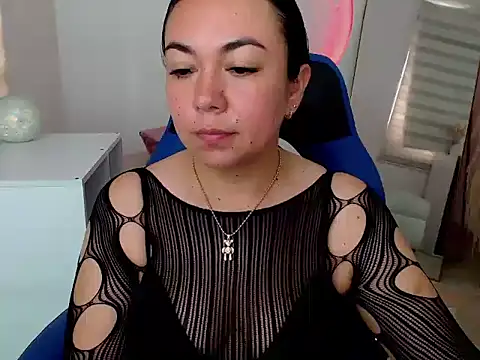 Yadis hot online show from 01/08/26, 09:06